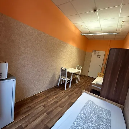 2-rent Group Rooms&apartments Gkp2 Hotel *