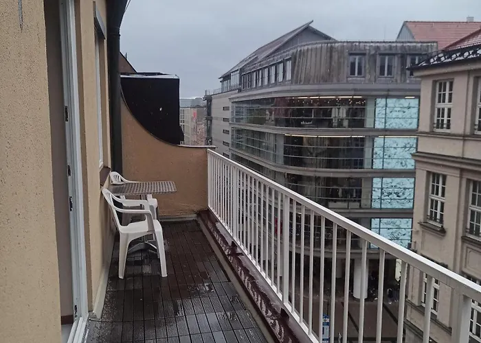 2-rent Group Rooms&apartments Gkp2 Hotel *