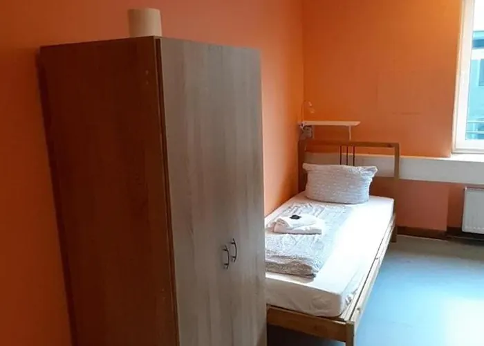 2-rent Group Rooms&apartments Gkp2 *