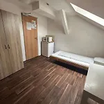 2-rent Group Rooms&apartments Gkp2 فندق 2*