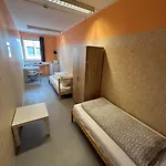 Hotel 2-rent Group Rooms&apartments Gkp2 2*