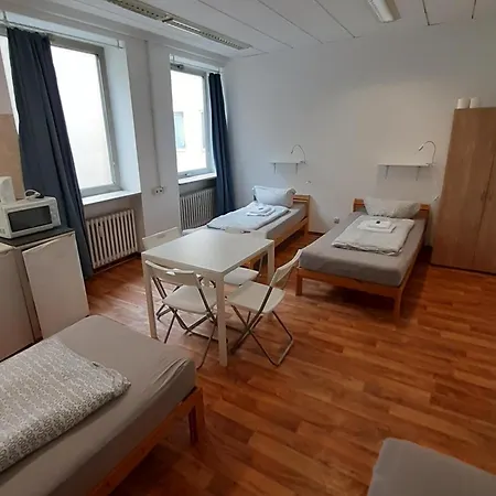 Hotel Budget Downtown & Gkp 2