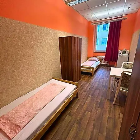 Hostel 2-rent Group Rooms&apartments Gkp2 *
