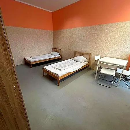 Hostel 2-rent Group Rooms&apartments Gkp2 *