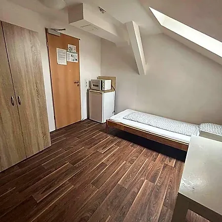 2-rent Group Rooms&apartments Gkp2 *
