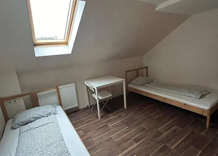 2-rent Group Rooms&apartments Gkp2 *