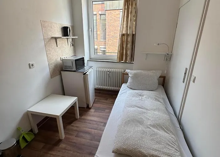 מלון 2-rent Group Rooms&apartments Gkp2 *