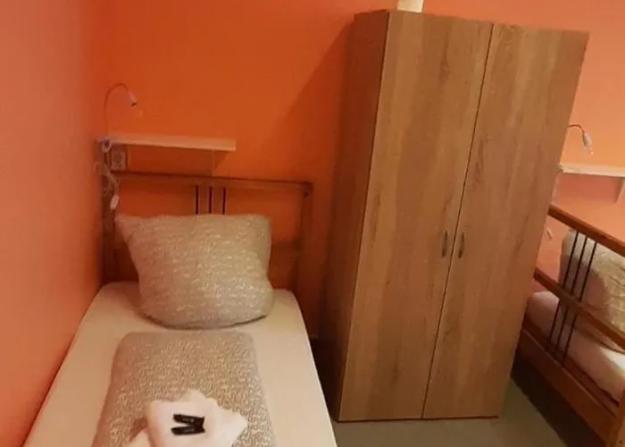 Hotel 2-rent Group Rooms&apartments Gkp2 *