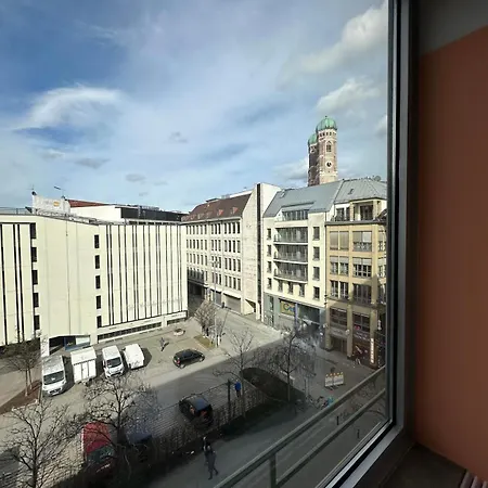 Budget Downtown & Hotel *