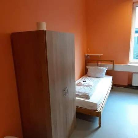 2-rent Group Rooms&apartments Gkp2 *